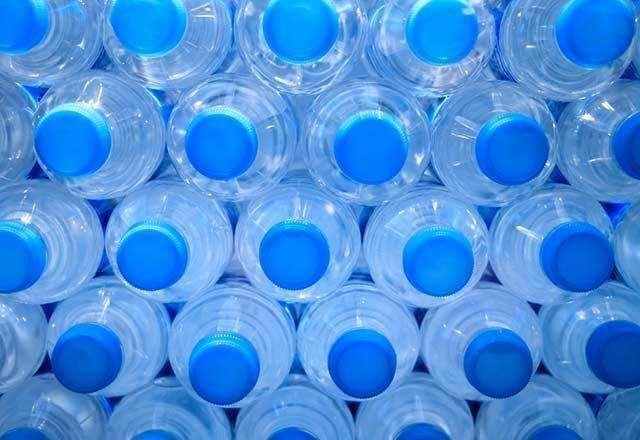 <p>Toplanan depozito bedelleri, Türkiye Emlak Katılım Bankası tarafından sağlanacak altyapı üzerinden vatandaşların “e-cüzdan” hesaplarına aktarılacak.</p>