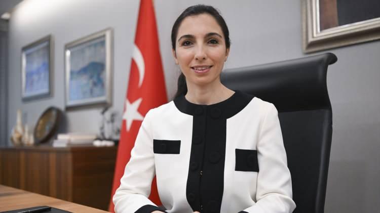 <p>2 Şubat -</p>
<p>Türkiye Cumhuriyet Merkez Bankası Başkanı Hafize Gaye Erkan görevden alınıp yerine Fatih Karahan atandı.</p>
