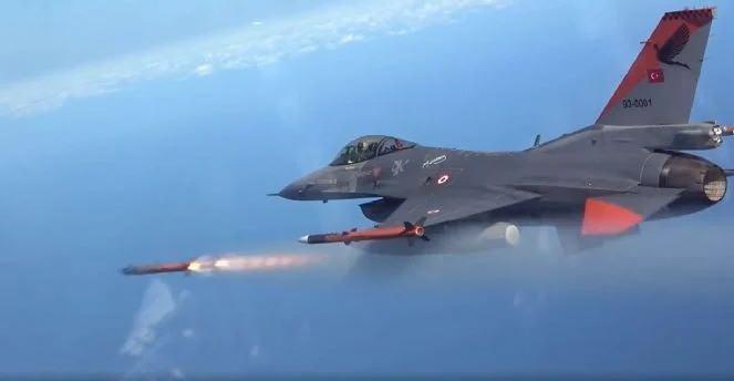<p>Uzun menzilli havadan havaya füze (BVRAAM) ve kısa menzilli havadan havaya füze (SRAAM) olan Gökdoğan'ı, F-16'lara entegre ediliyor.</p>