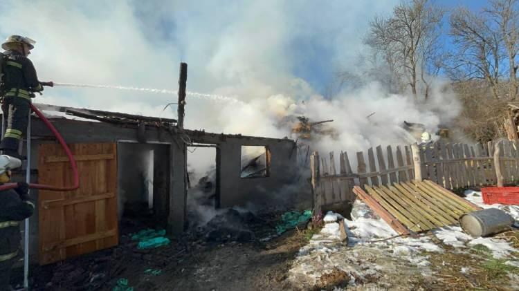 <p>&Ccedil;evredekiler durumu <strong>112 Acil &Ccedil;ağrı Merkezi</strong>'ne bildirdi.</p>
