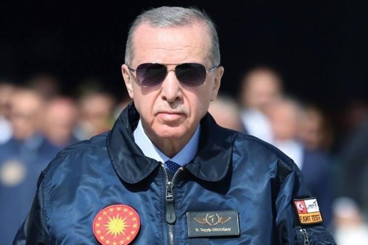<p><strong><span style="color:#B22222">CUMHURBAŞKANI ERDOĞAN </span> | REİS - UZUN ADAM</strong></p>