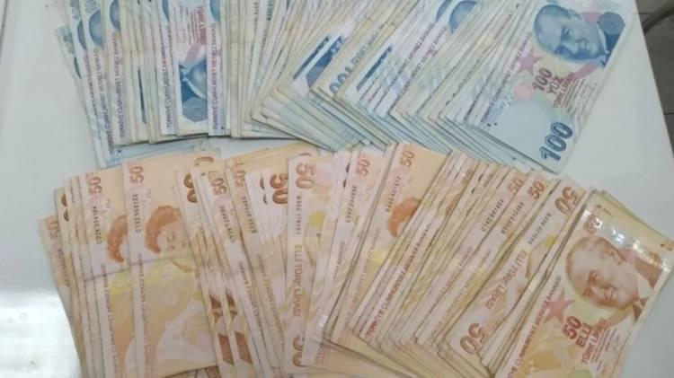 <p><strong>PRİM MAKASINA BAKILIYOR-</strong></p>
<p> </p>
<p>En düşük emekli aylık oranındaki artışta bütçe dengeleri de gözetilecek. Bir başka kriter ise düşük prim ödeyenle daha yüksek prim ödeyenler arasındaki makasın kapanmaması olacak. </p>
