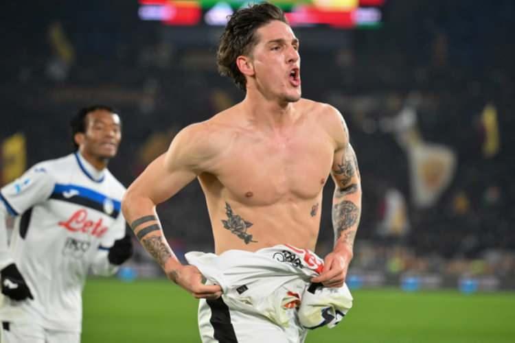 <p>Galatasaray'ın Atalanta'ya kiraladığı Nicola Zaniolo da değer kaybeden isimlerden oldu. 2 milyon euro değer kaybeden Zaniolo'nun yeni piyasa değeri 18 milyon euro oldu.</p>