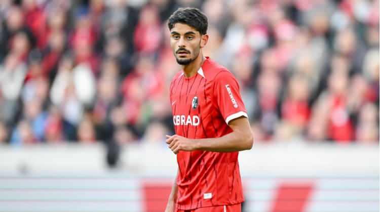<p>13- Eren Dinkçi - Frieburg<br />
<br />
* 12 Milyon Euro</p>