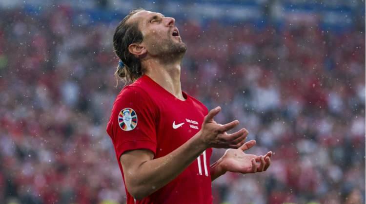 <p>22- Yusuf Yazıcı - Olympiakos<br />
<br />
* 8 Milyon Euro</p>