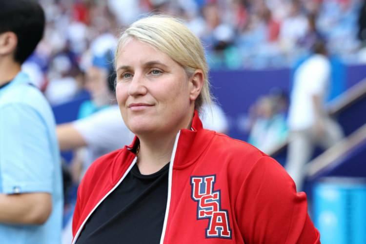 <p>En iyi kadın teknik direktör: Emma Hayes (ABD Milli Takımı)</p>