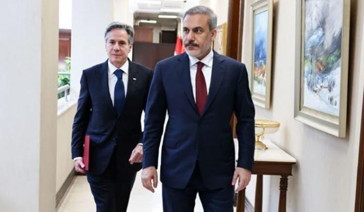 <p>Dünya basınında Suriye'deki gelişmlelere ilişkin yayınlanan analizlerde İran'ın hep kaybedenler hanesine yazıldığına gözlerini yuman gazete, <strong>