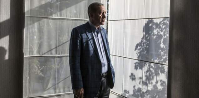 <p>Nasır, Eylül 2023'te Dağlık Karabağ bölgesinin, Ermenistan'dan geri alınmasına yönelik girişim de dahil olmak üzere, Türkiye'nin Azerbaycan'a güçlü desteğiyle, iki bölgesel gücün daha fazla nüfuz için uzun süredir rekabet ettiği yer olduğunu belirtti.</p>
