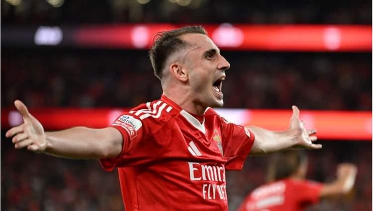 <p>Benfica'nın gol yollarındaki en etkili isimlerinden olan Kerem Aktürkoğlu, değerini yaklaşık yüzde 40 oranında artırarak 25 milyon euro seviyesine getirdi ve kariyer rekorunu kırdı.</p>