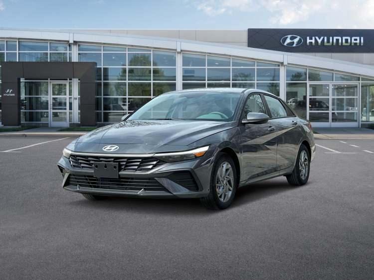 <p><span style="color:rgb(178, 34, 34)"><strong>7. 2025 Hyundai Elantra Hybrid Blue (beraberlik)</strong></span></p>
<p> </p>
<p>- Toplam yakıt tüketimi: 54 mil/galon<br />
--- Şehir içi yollar: 51 mpg<br />
--- Otoyollar: 58 mpg<br />
- Motor: 1,6 L, 4 silindir<br />
- Vites değiştirme: Otomatik (AM-S6)</p>