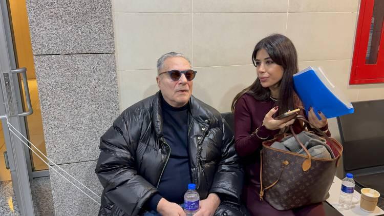 <p>Sabah saatlerinde Çağlayan'daki İstanbul Adalet Sarayı'na gelen Mehmet Ali Erbil gazetecilere kısa bir açıklama yaparak, <strong>"Serdar daha şanslı bu konuda. Onunki daha önce görülecek. Bizim için bir öngörü olacak davayla ve sonuçla ilgili. Onun için hayırlı olmasını diliyorum" </strong>diye konuştu.</p>
