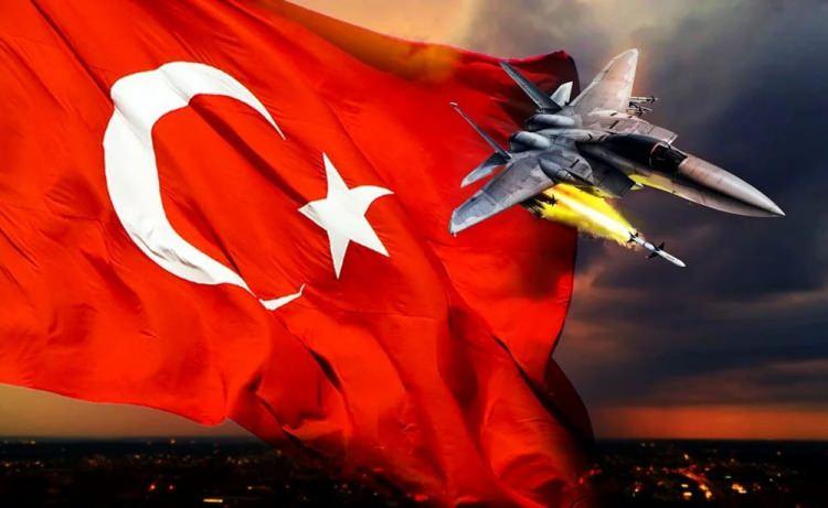 <p>Dünyanın en güçlü ve en pahalı savaş uçaklarına sahip olmak ise bir ülkenin savunmasını ve askeri gücünü artırmak için olası bir savaş durumunda büyük avantajlar sağlıyor.</p>