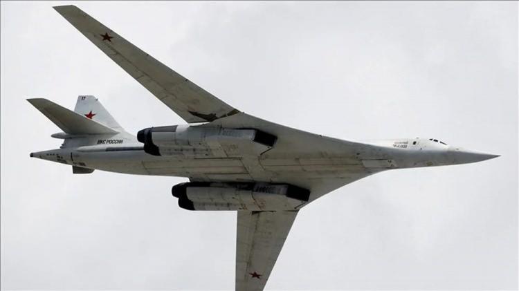 <p><strong>14. TUPOLEV TU-160 BLACKJACK (RUSYA)</strong></p>
<p> </p>
<p><strong>• Güç: Dünyanın en büyük süpersonik stratejik bombardıman uçağı.</strong></p>
<p><br />
<br />
<strong>• Fiyat: 250 milyon dolar.</strong></p>