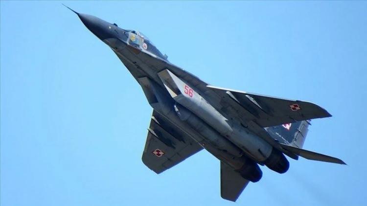 <p><strong>11. MİG-35 (RUSYA)</strong></p>
<p> </p>
<p><strong>• Güç: Modernize edilmiş radar sistemi, yüksek manevra kabiliyeti.</strong></p>
<p><br />
<br />
<strong>• Fiyat: 45 milyon dolar.</strong></p>
