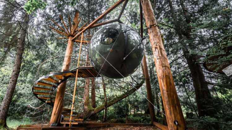 <p><strong>2. THE FREE SPIRIT SPHERES</strong></p>
<p>Kanada'nın adalarından biri Vancouver Adası'nda bulunuyor.</p>