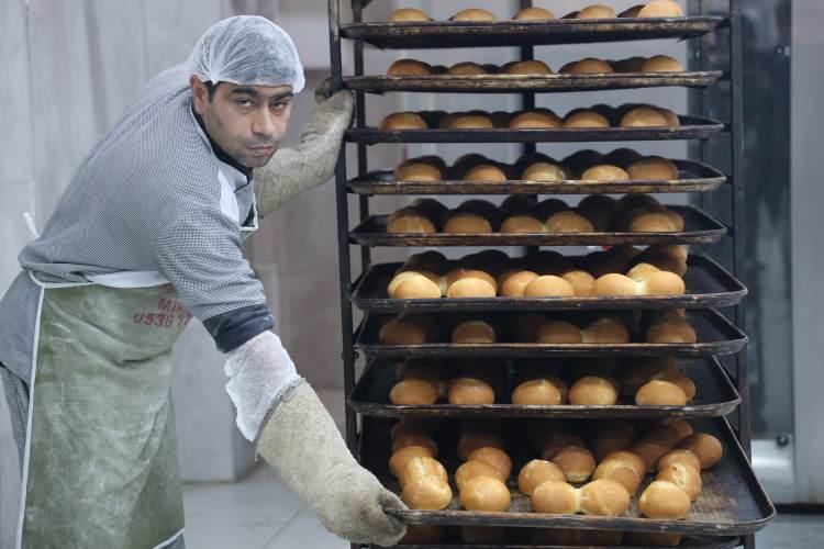 <p>Kurulan fırında yılda 2 milyon lira ciro elde edilerek büyük bir başarıya imza atıldı.</p>