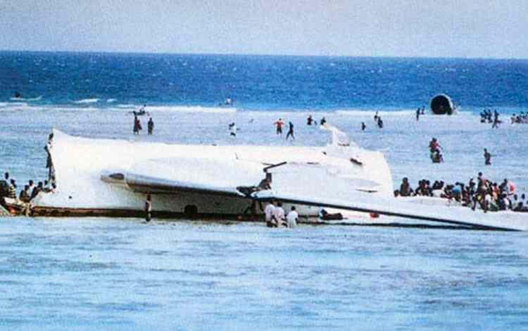 <p><strong>125 KİŞİ HAYATINI KAYBETTİ</strong></p>
<p> </p>
<p>1997 yılında bu Etiyopya Boeing 767'sinin yakıtı bitmiş ve hava korsanlarının pilotu Avustralya'ya uçmaya zorlamasının ardından okyanusa düştü.</p>