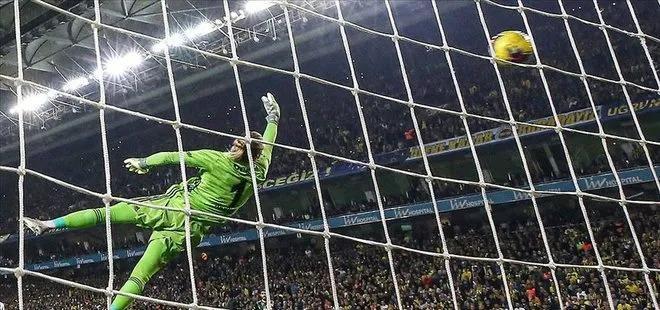 <p>Bu sezon birer kez penaltı kazanan Çaykur Rizespor ve TÜMOSAN Konyaspor'da topun başına geçen oyuncular, fileleri havalandıramadı.</p>
