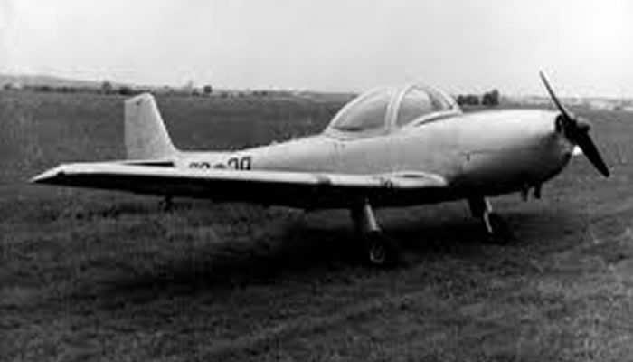 <p><strong>1946</strong></p>
<p> </p>
<p>Anka Yükseliyor<br />
Savaş nihai olarak sona erdi ve yeniden inşa etme mücadelesi başladı. Piaggio, ilham verici yeni tasarımlarla çağı kucaklıyor.</p>
