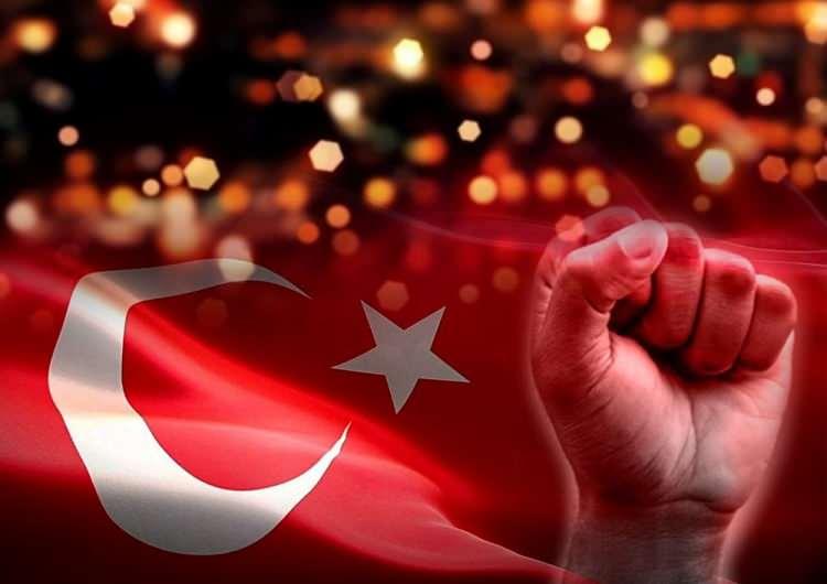 <p>Türkiye açısından 2024 yılında ilk insanlı uzay yolculuğu misyonunun gerçekleştirilmesi, ülkenin kredi notunun yükseltilmesi, ihracatta Cumhuriyet tarihinin rekorunun kırılması gibi önemli gelişmeler yaşandı.</p>

<p> </p>
