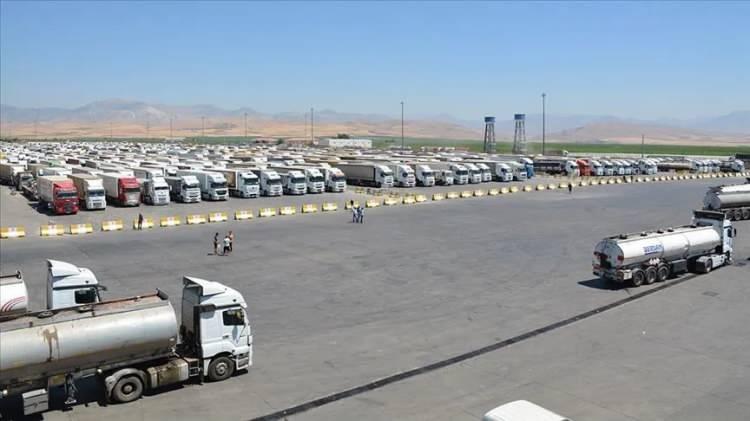 <p>Tehlikeli veya zararlı maddeleri, ağırlık ve boyutları bakımından taşınması özel izne bağlı olan eşyayı izin almadan taşıyanlar, 4 bin 198 lira cezayla karşılaşacak.</p>
<p> </p>