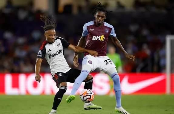 <p>Jaden Philogene’nin kariyerinde Stoke City, Cardiff, Aston Villa, Hull City gibi takımlar bulunuyor.</p>