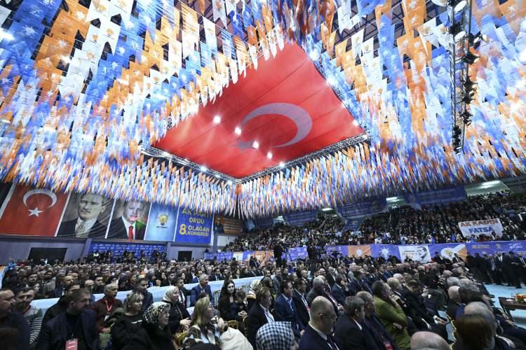 <p>Cumhurbaşkanı ve AK Parti Genel Başkanı Erdoğan, partisinin Ordu 8. Olağan İl Kongresi'nde konuştu</p>