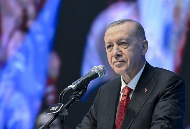 <p>Erdoğan, kongrenin Ordu için hayırlara vesile olmasını dileyerek katılım sağlayan tüm partililere teşekkür etti.</p>