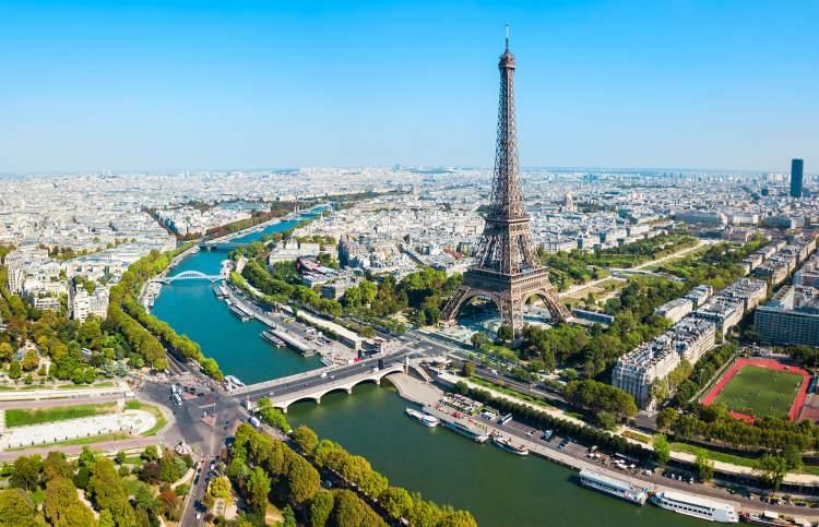 <p>Paris, Fransa</p>
