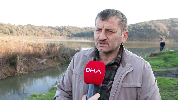 <p>Bölge sakinlerinden Harun Çokdüşünür, <strong><em>"Sürekli geldiğimiz bir yer. Balık ölümlerini gördük. Normalde de göl bulanıktı ama bu kadar değildi. Şu an için ağır bir koku da var. Çok değişik bir koku var yani. Belki balıkların ölmesi ile de ilgili olabilir. Daha önce hiç böyle bir ölümle karşılaşmadım "</em></strong>dedi.</p>