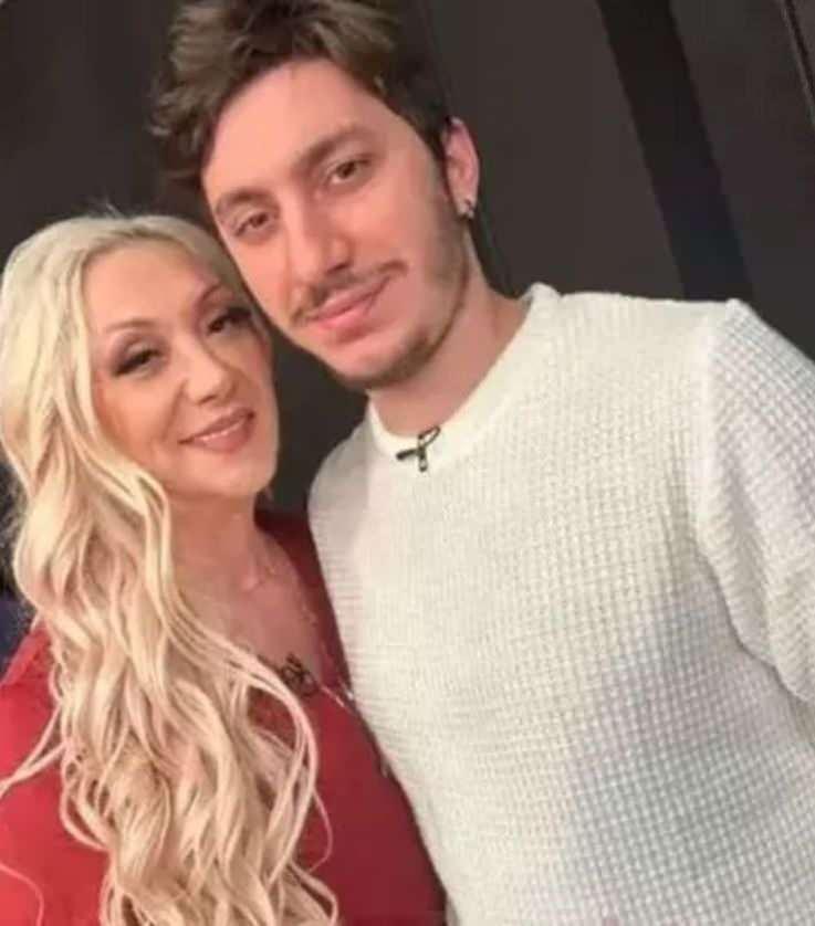 <p><strong>Yaşanan bu gelişmelerin ardından &uuml;nl&uuml; sanat&ccedil;ının oğlu Tuğberk Yağız G&uuml;lter, sessizliğini bozdu. AHaber&rsquo;de yayınlanan Canan Barlas ile G&uuml;ndem programına katılan Tuğberk Yağız G&uuml;lter, &ccedil;arpıcı a&ccedil;ıklamalarda bulundu.</strong></p>
