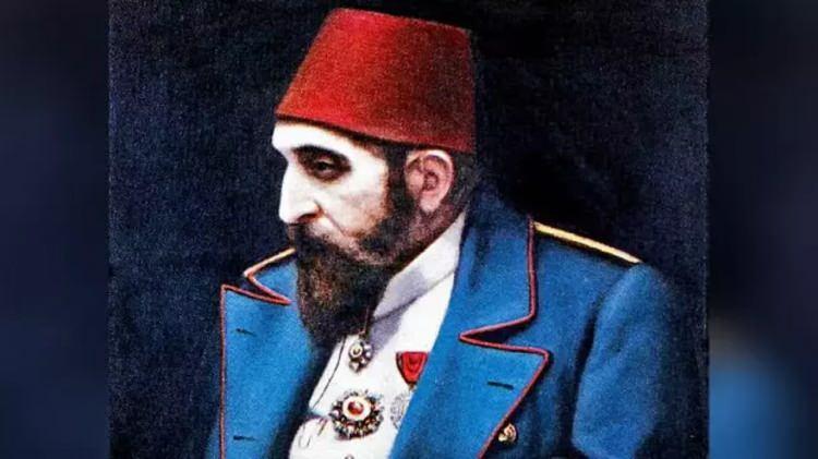 <p>II. Abdülhamit Han ve ailesi 1912 yılına kadar burada ailesi ile birlikte yaşamıştır. Daha sonra yine ailesi ile birlikte, Beylerbeyi Sarayı’na gönderilmiştir.</p>
