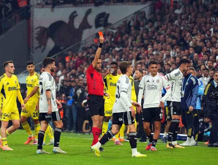 <p>5- Beşiktaş | 44 kart<br />
<br />
* 41 sarı 3 kırmızı kart</p>
