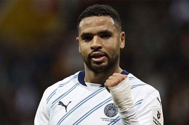 <p><strong>Sabah'ta yer alan habere göre ise</strong> Fenerbahçe, En-Nesyri için 40 milyon euroda diretiyor.</p>
