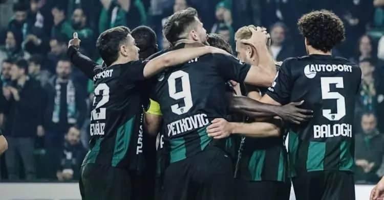 <p>9. Kocaelispor: 1.077.536.000</p>
