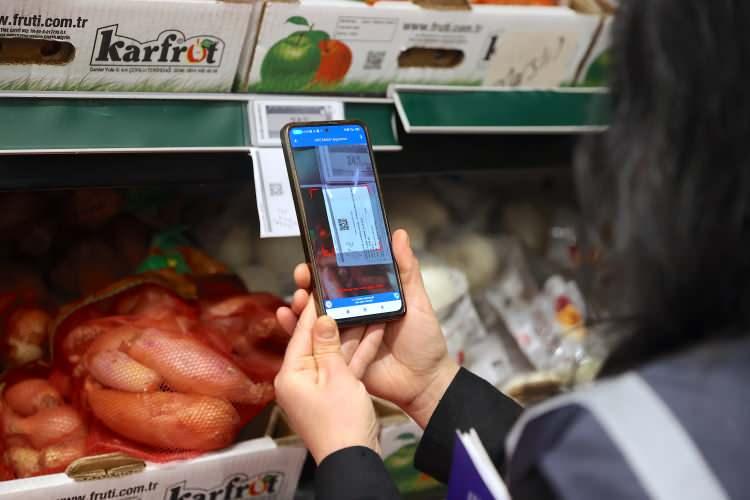 <p>Tarım ve Orman Bakanlığı, sağlığı tehlikeye düşürebilecek gıdalar listesini 2025 yılında da güncellemeye devam ediyor. </p>
<p>Söz konusu liste bakanlığın "guvenilirgida.tarimorman.gov.tr" adresinde yayımlanıyor.</p>