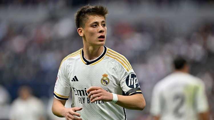 <p><strong>Fichajes'da</strong> yer alan habere göre, Real Madrid'in bırakmayı düşünmediği Arda Güler'i Milan'ın yeni treknik direktörü Sergio Conceiçao takımında görmek istiyor.</p>