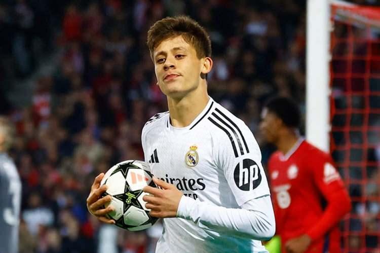 <p>Arda Güler, bu sezon Real Madrid formasıyla 21 maçta görev aldı. </p>