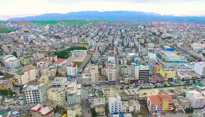 <p>Adıyaman Kahta nüfusu 132.303</p>