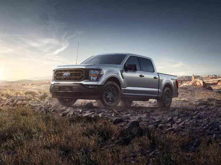 <p><strong><span style="color:#B22222">1) FORD F-SERİSİ </span> | 750 BİN 789</strong></p>