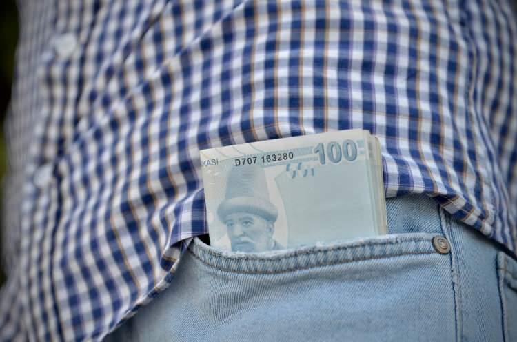<p>AKBANK</p>
<p> </p>
<p>SSK, Bağkur veya Emekli Sandığı emekli maaşını 01 Ocak – 31 Ocak 2025 tarihleri arasında Akbank’a taşıyan ve 3 yıl boyunca maaşını Akbank'tan almayı taahhüt eden emekliler 15.000 TL’ye varan promosyondan faydalanabilecekler. Buna ek olarak kampanya dönemi içerisinde, Akbank Vadesiz hesabından veya Axess/Wings sahibi olan SGK emeklileri için kredi kartlarından verecekleri ilk 5 yeni otomatik fatura ödeme talimatı için fatura başına 500 TL, toplamda 2.500 TL chip-para ile 17.500 TL ödül fırsatından yararlanabilecekler.</p>
<p> </p>
<p>Akbank Mobil ve İnternet veya Müşteri İletişim Merkezi aracılığıyla maaşlarınızı kolayca Akbank’a taşıyabilir ve promosyon başvurusunda bulunabilirsiniz.</p>