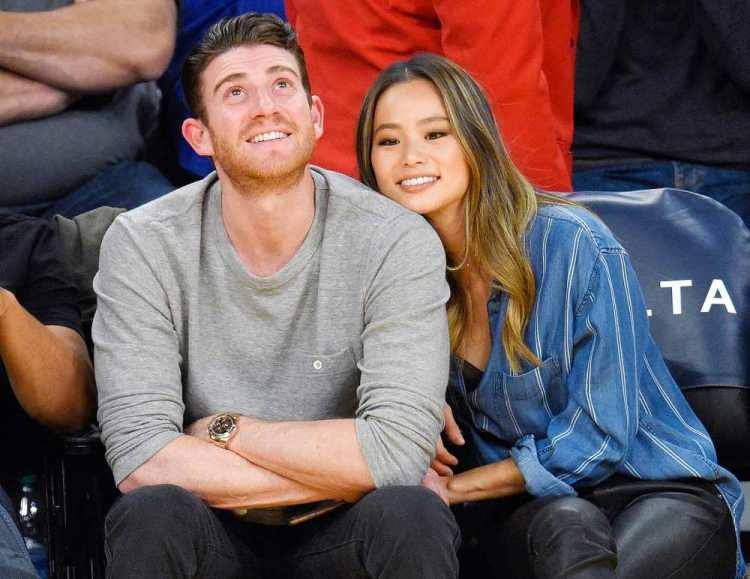 <p><strong><span style="color:#B22222">JAMIE CHUNG VE BRYAN GREENBERG</span> | OYUNCU</strong></p>