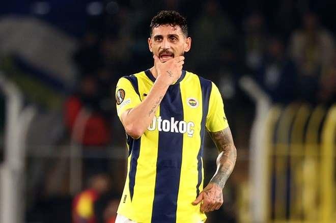 <p><strong>* SAMET AKAYDİN</strong></p>
