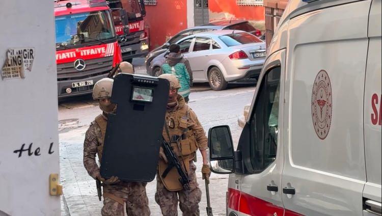 <p>Edinilen bilgiye göre Şahan B. yaklaşık 1 ay önce babasıyla semtteki bir eve taşındı. </p>
