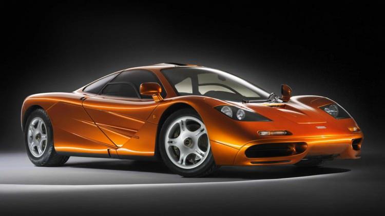 <p><strong><span style="color:#B22222">19) MCLAREN F1</span> | 386 KM/s</strong></p>
