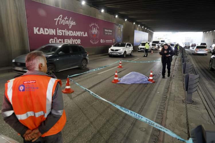 <p>Antalya'da yürek yakan bir kaza meydana geldi. </p>
