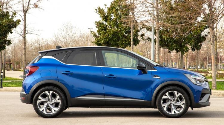 <p><span style="color:#B22222"><strong>KÜÇÜK SUV'LAR</strong></span></p>
<p><br />
Çetin, "Çift kavramalı transaks ve CVT (Sürekli Değişken Transakslar) dayanıklı değil," dedi. "Bir kez arızalandıklarında, çok pahalı onarım maliyetleriyle karşı karşıya kalırsınız ve çoğu bağımsız atölye bunu üstlenmez. Bu yüzden bayiye gitmeleri gerekir." ifadelerini kullandı.</p>