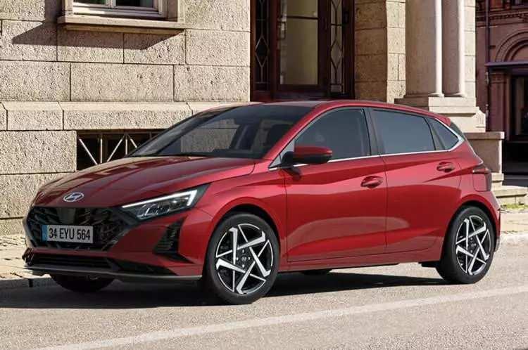 <p>Hyundai İ20 1.206.000 TL'den, Hyundai Bayon ise 1.314.000 TL'den satışa sunuluyor.</p>