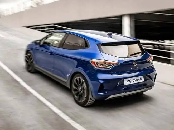 <p>Renault Clio ise 1.244.000 TL'den satışa sunuluyor.</p>
<p> </p>