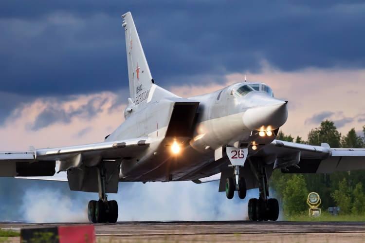 <p><strong>HIZ: 2.000 Km</strong></p>